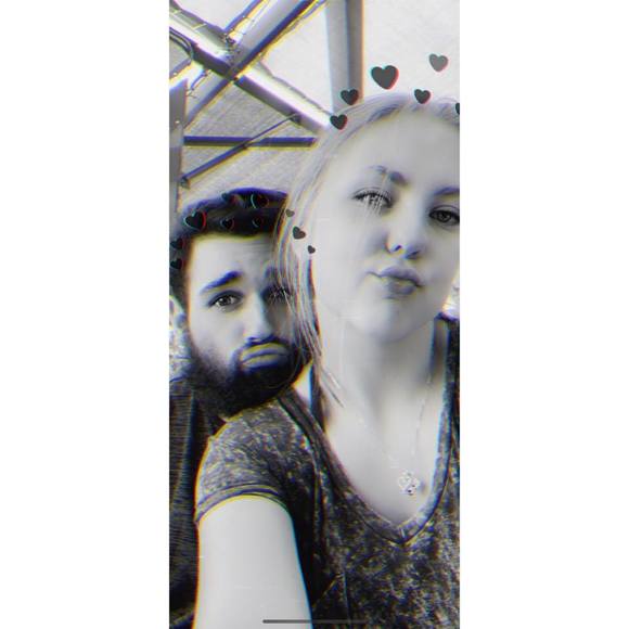 Meet your Posher, Alana - Picture 1 of 1